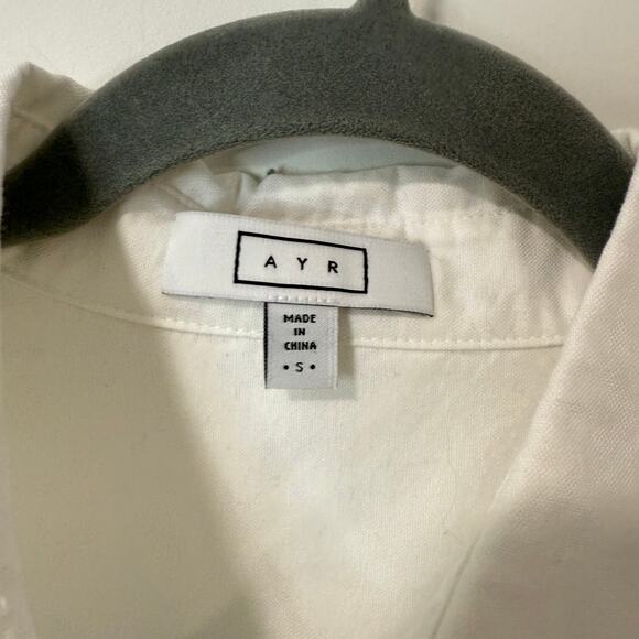 AYR White Button-Up Blouse - Picture 4 of 8